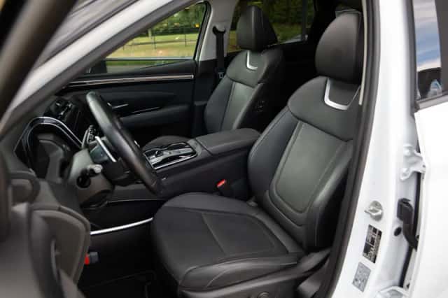 Hyundai Tucson (2022) thumbnail 3