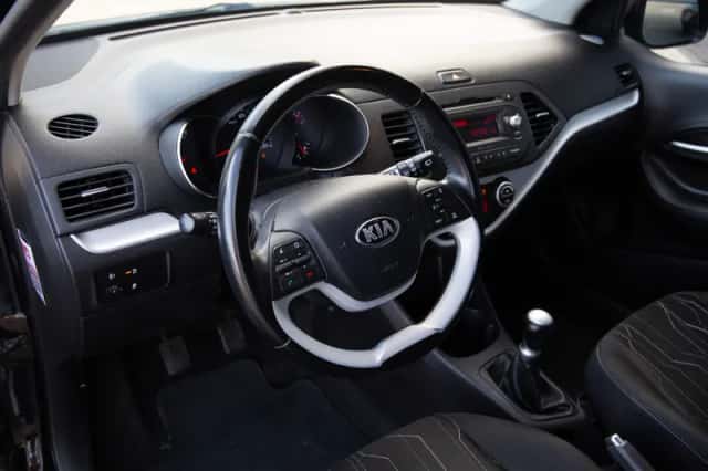 Kia Picanto (2016) thumbnail 4