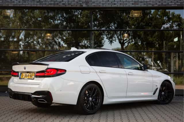 BMW 5-Serie (2021) thumbnail 2