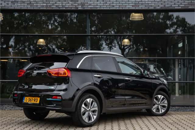 Kia Niro (2021) thumbnail 2