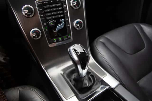 Volvo XC60 (2016) thumbnail 6