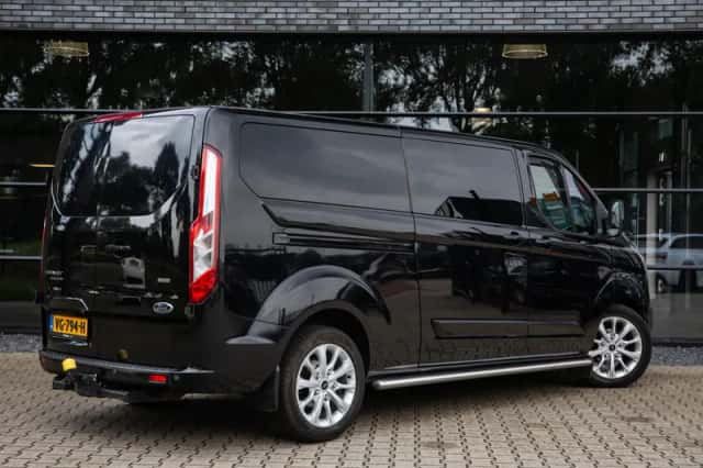 Ford Transit Custom (2013) thumbnail 2