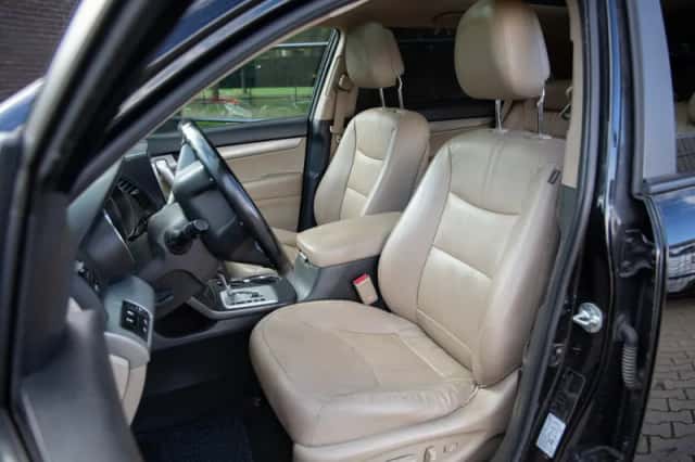 Kia Sorento (2012) thumbnail 3