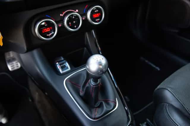 Alfa Romeo Giulietta (2011) thumbnail 4