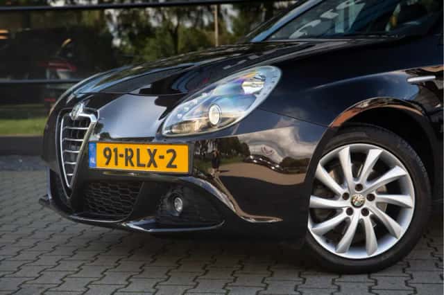 Alfa Romeo Giulietta (2011) thumbnail 6