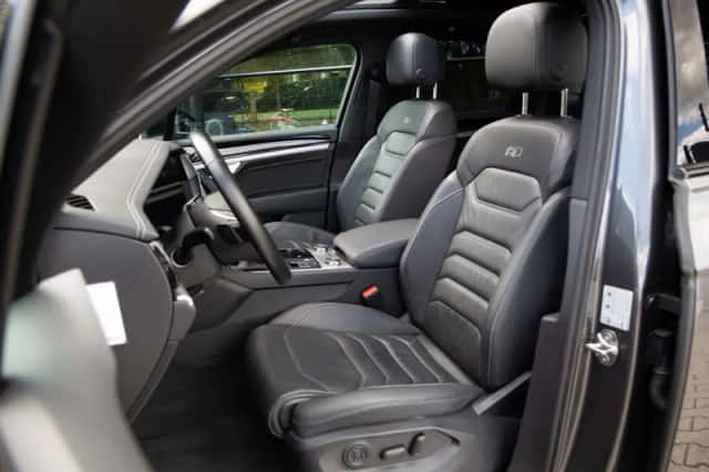 Volkswagen Touareg (2020) thumbnail 4