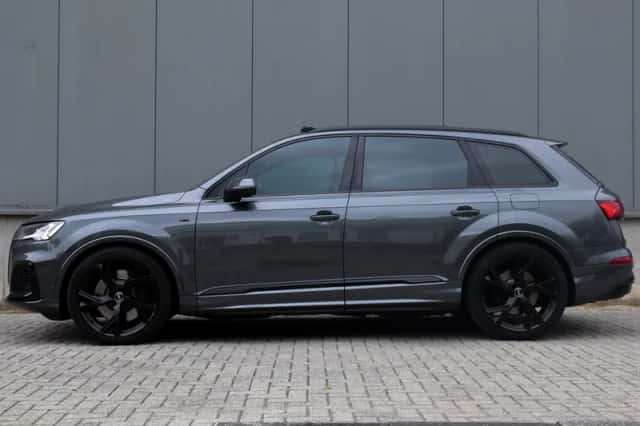 Audi Q7 (2020) thumbnail 3