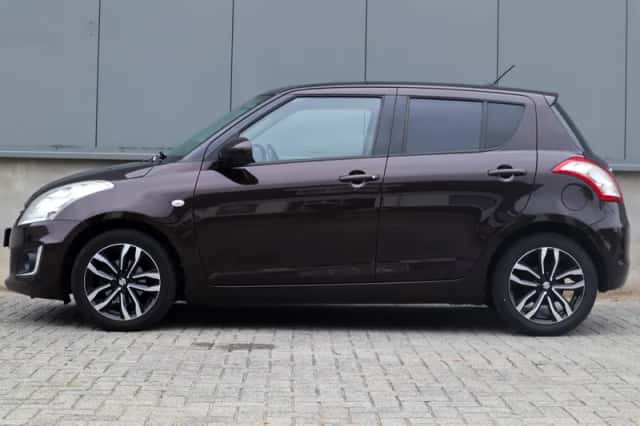 Suzuki Swift (2016) thumbnail 6