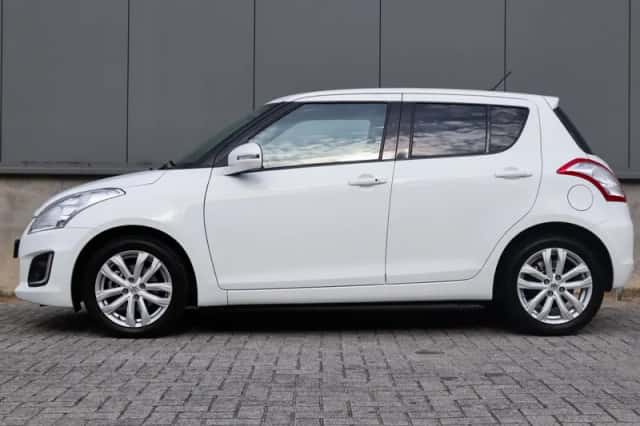 Suzuki Swift (2014) thumbnail 3
