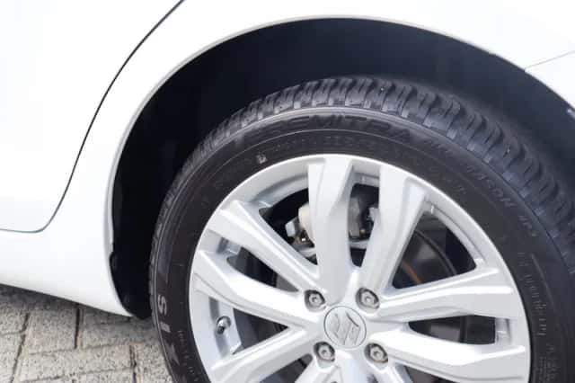 Suzuki Swift (2014) thumbnail 6
