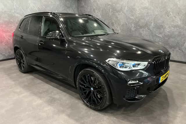 BMW X5 (2019) thumbnail 1