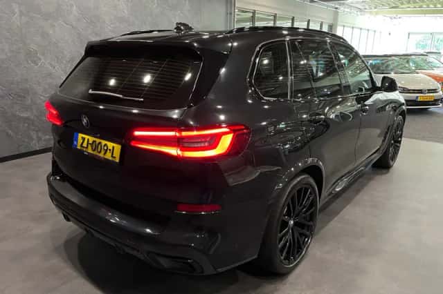 BMW X5 (2019) thumbnail 3