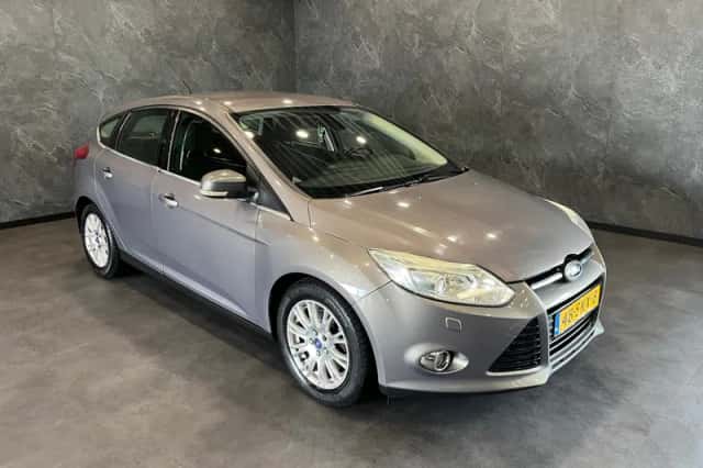 Ford Focus (2011) thumbnail 1