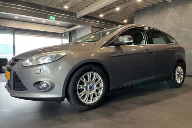 Ford Focus (2011) thumbnail 6