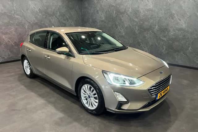 Ford Focus (2019) thumbnail 1