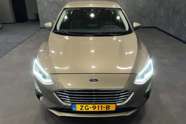 Ford Focus (2019) thumbnail 3