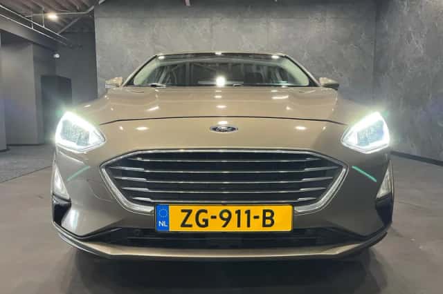 Ford Focus (2019) thumbnail 4
