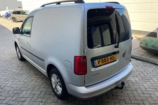 Volkswagen Caddy (2017) thumbnail 6