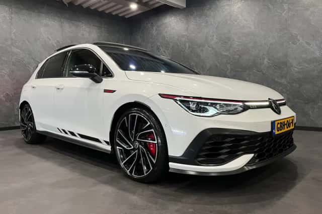 Volkswagen Golf (2021) thumbnail 4