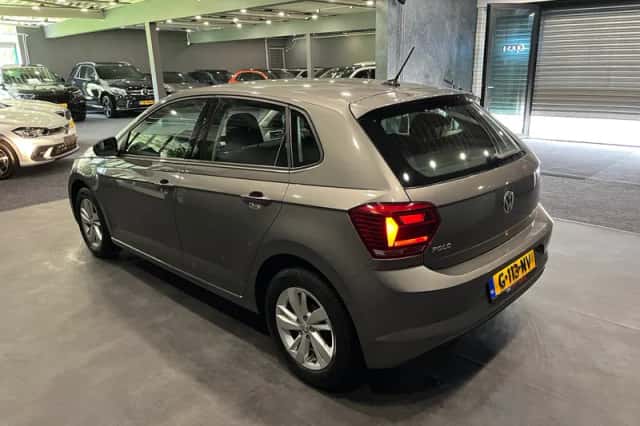 Volkswagen Polo (2019) thumbnail 2