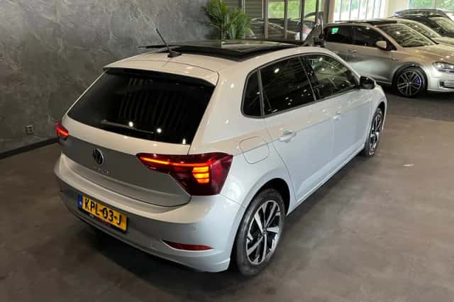 Volkswagen Polo (2023) thumbnail 3