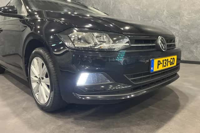 Volkswagen Polo (2021) thumbnail 2