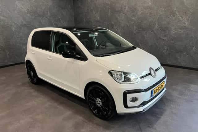 Volkswagen Up! (2016) thumbnail 1