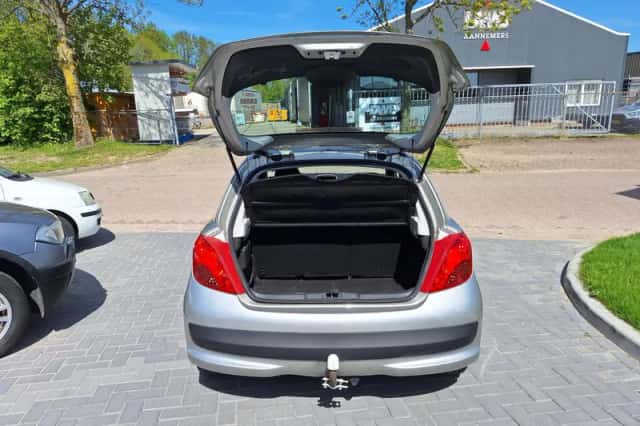 Peugeot 207 (2006) thumbnail 5