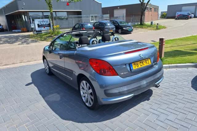 Peugeot 207 (2008) thumbnail 4