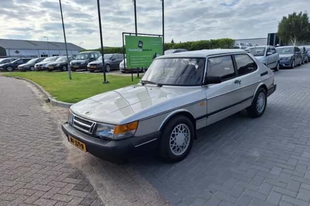 Saab 900 (1991) thumbnail 1