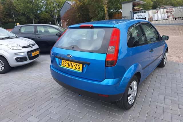 Ford Fiesta (2003) thumbnail 3