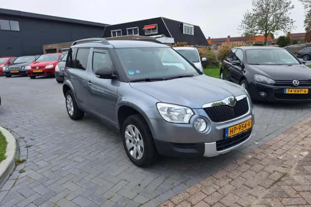 Škoda Yeti (2011) thumbnail 2
