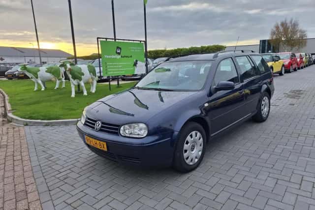 Volkswagen Golf (2003) thumbnail 1