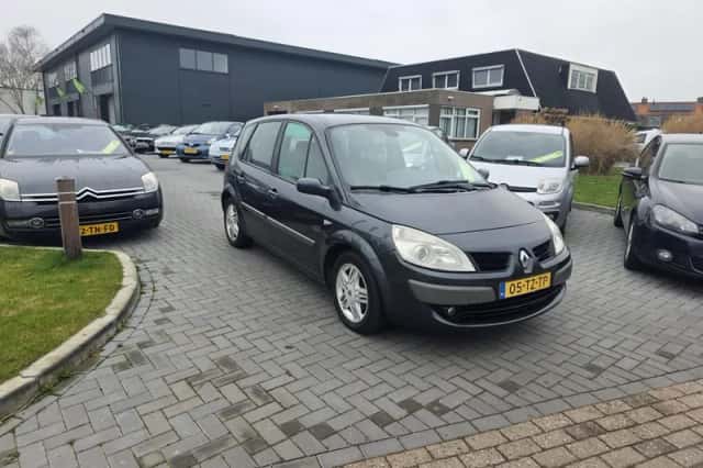 Renault Scénic (2007) thumbnail 2