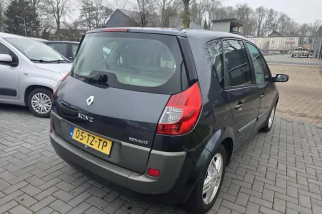 Renault Scénic (2007) thumbnail 4