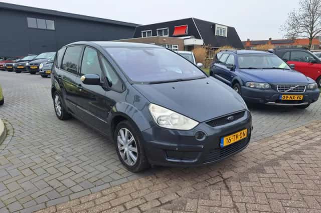Ford S-Max (2007) thumbnail 2