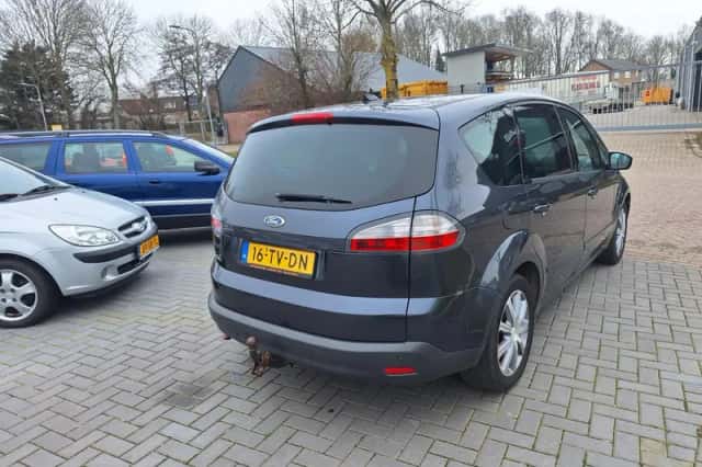 Ford S-Max (2007) thumbnail 3