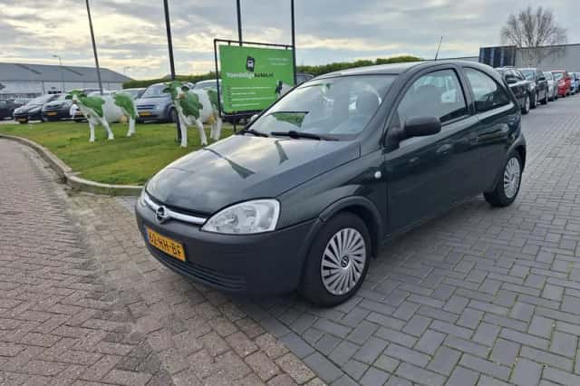 Opel Corsa (2001) thumbnail 1