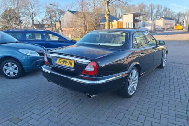 Jaguar XJ (2004) thumbnail 3