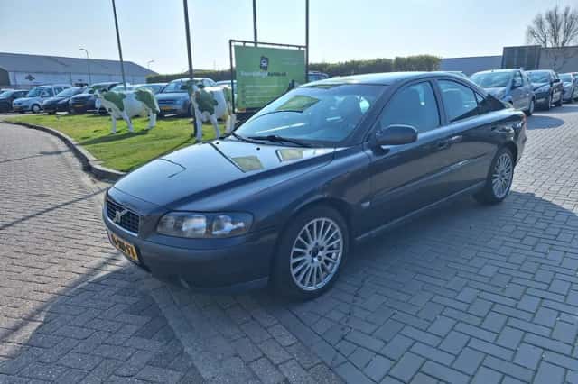 Volvo S60 (2001) thumbnail 1