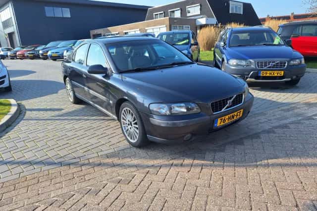Volvo S60 (2001) thumbnail 2