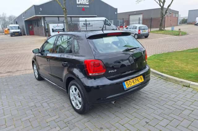 Volkswagen Polo (2010) thumbnail 4