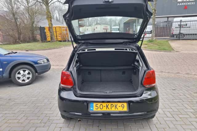 Volkswagen Polo (2010) thumbnail 5