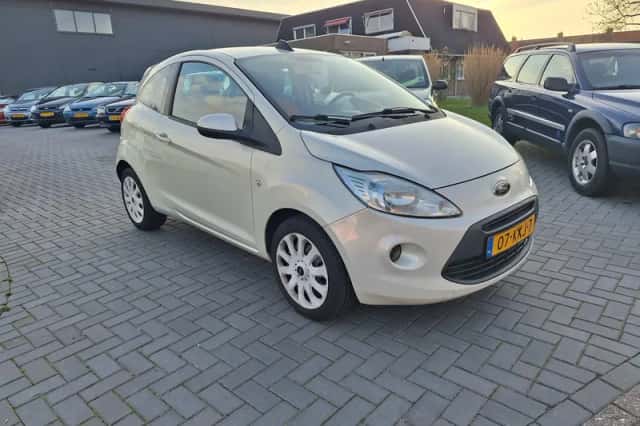 Ford Ka (2010) thumbnail 2