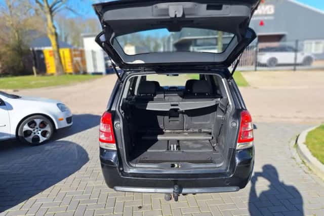 Opel Zafira (2009) thumbnail 5