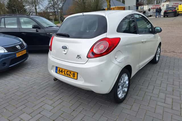 Ford Ka (2010) thumbnail 3