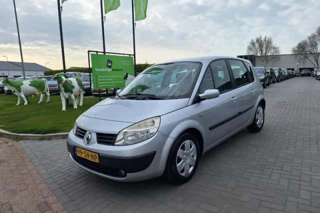 Renault Scénic (2006) thumbnail 1