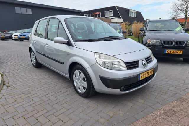Renault Scénic (2006) thumbnail 2