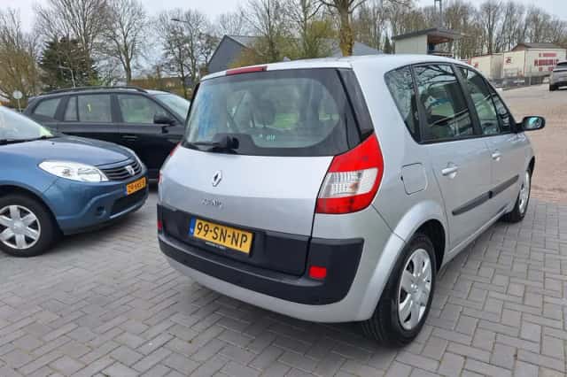 Renault Scénic (2006) thumbnail 3
