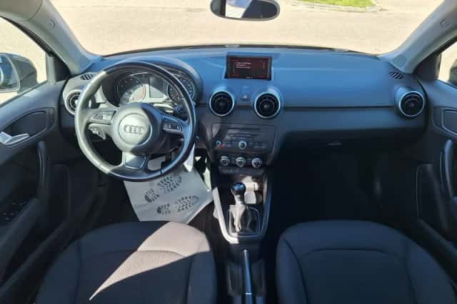 Audi A1 (2012) thumbnail 6